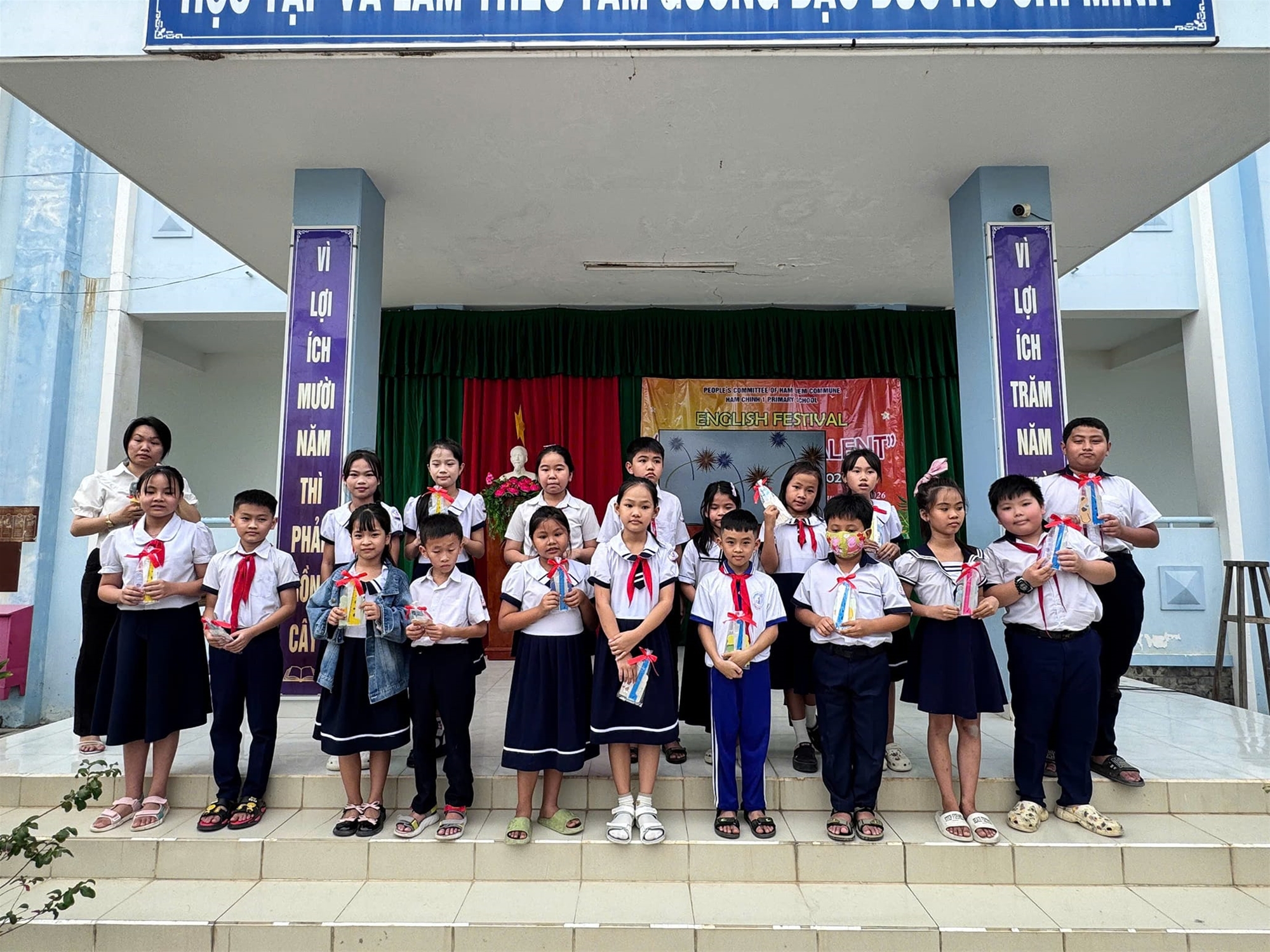 Câu lạc bộ Tiếng Anh Trường Tiểu học Hàm Chính 1: Sân chơi bổ ích cho học sinh